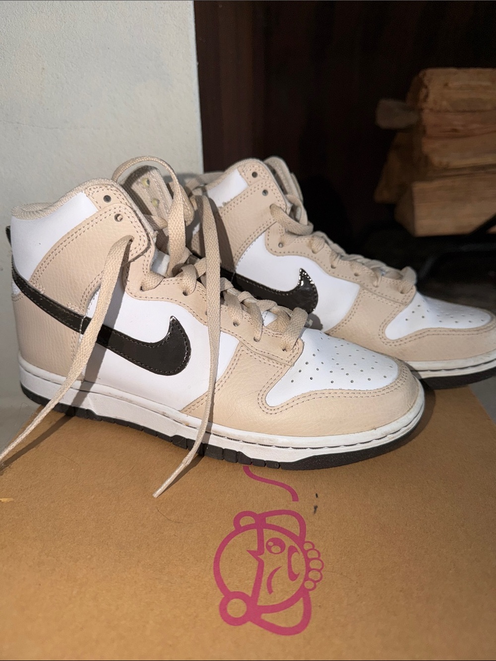 Nike High-Top Sneakers in White, Beige and Black